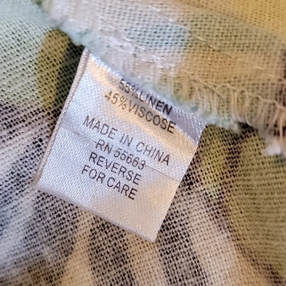 For Cynthia-Linen/Viscose large collared 3/4 sleeved print jkt. Medium.